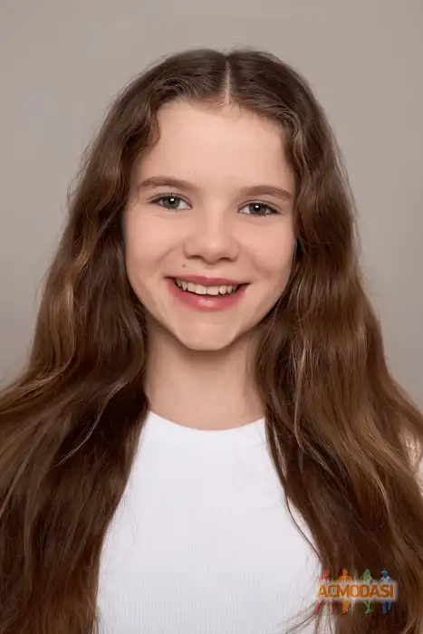 Злата  Кузнецова фото №1937039. Загружено 23 Сентября 2025