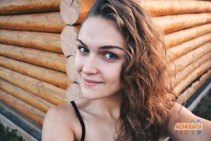 Лиза Калинина Фото В Купальнике