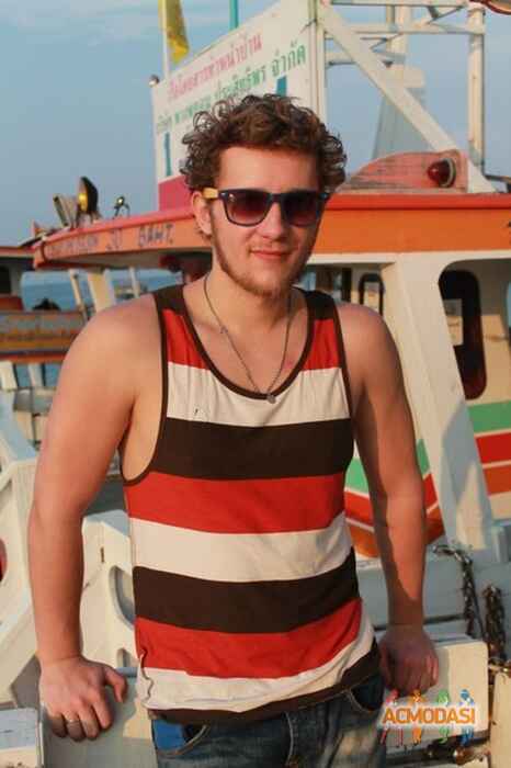 Юрий  Николаевич фото №193048. Загружено 03 Мая 2012