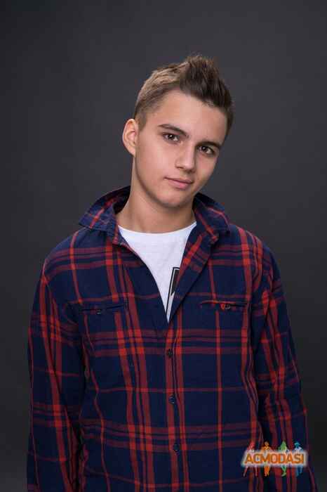 Артем Сергеевич Кондраков фото №1240006. Загружено 20 Октября 2017