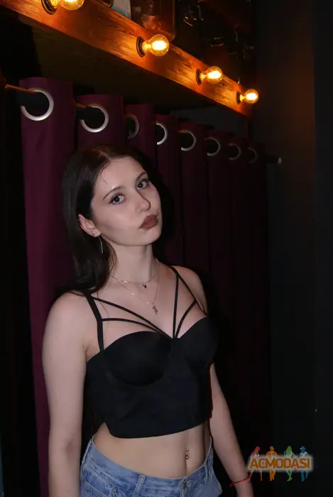 Полина  Трескунова фото №1934380. Загружено 18 Августа 2025