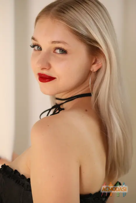 Анна Крюкова  Ann Ci фото №1929546. Загружено 18 Июня 2025