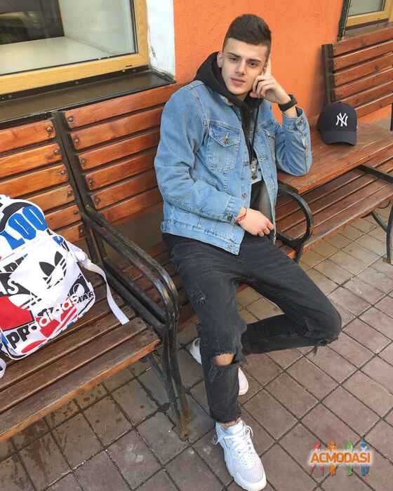 Сеймур  Гусейнов фото №1481801. Загружено 05 Июля 2019