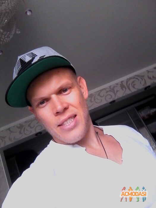 Юрий Николаевич Иванов фото №945379. Загружено 26 Октября 2015