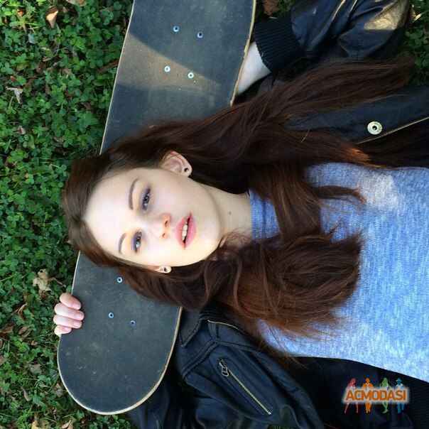 Карина Рудольфовна Комиссарова фото №955311. Загружено 16 Ноября 2015