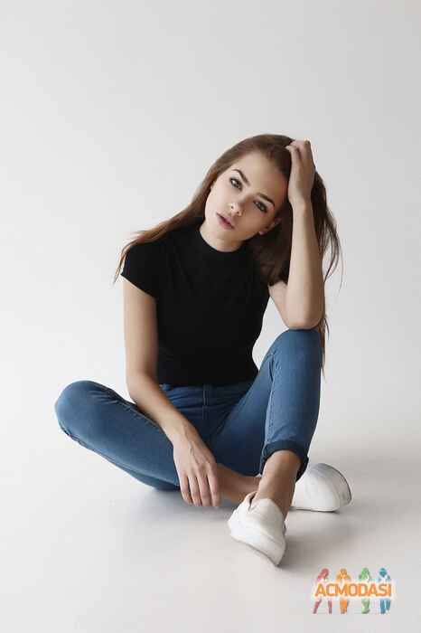 Полина   фото №1532936. Загружено 28 Октября 2019