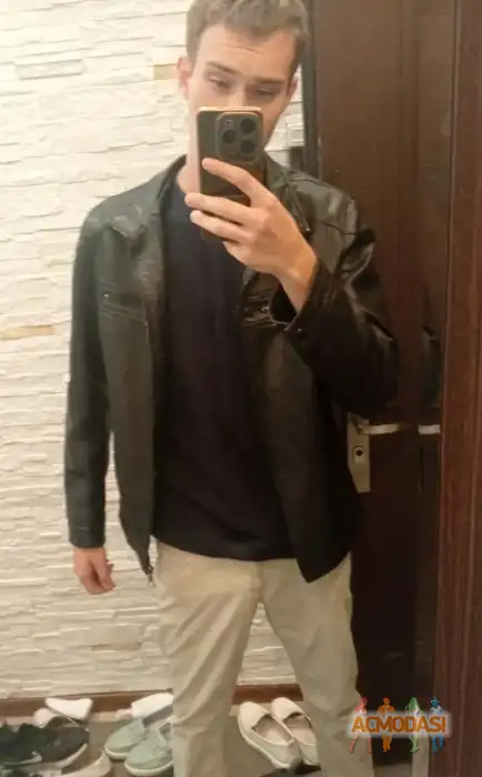 Никита  Ивасенко фото №1939125. Загружено 19 Октября 2025