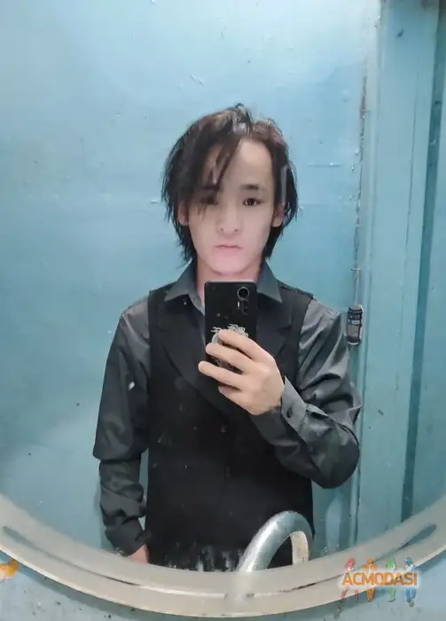 Зо Лин  Ли фото №1945998. Загружено 25 Января 2026