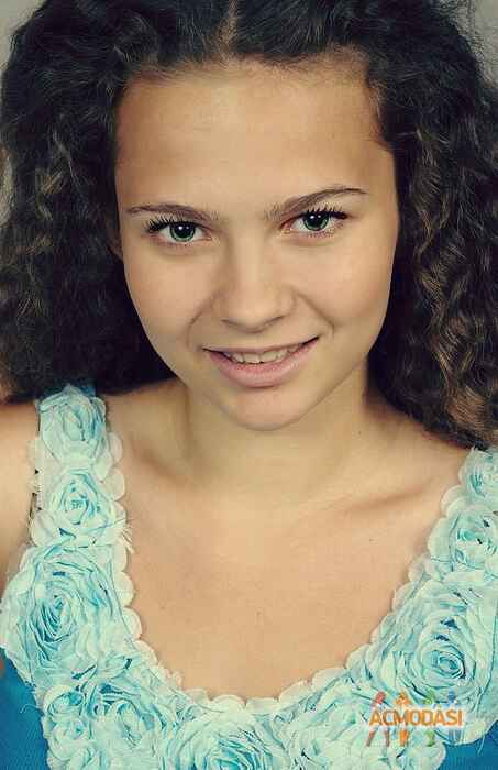 Яна Александровна Новикова фото №563264. Загружено 06 Января 2014