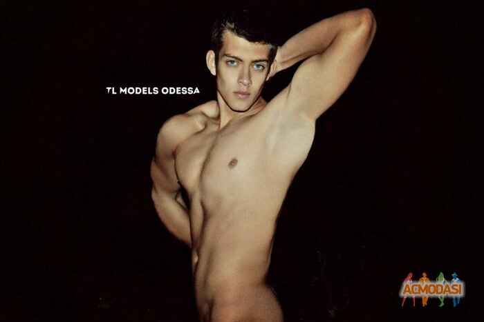 Антон Андреевич Глухов фото №569037. Загружено 12 Января 2014