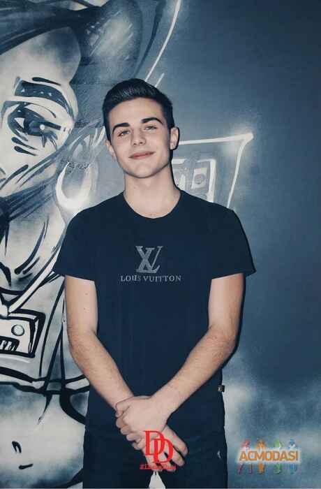 Никита  Дмитриев фото №1667444. Загружено 20 Декабря 2020