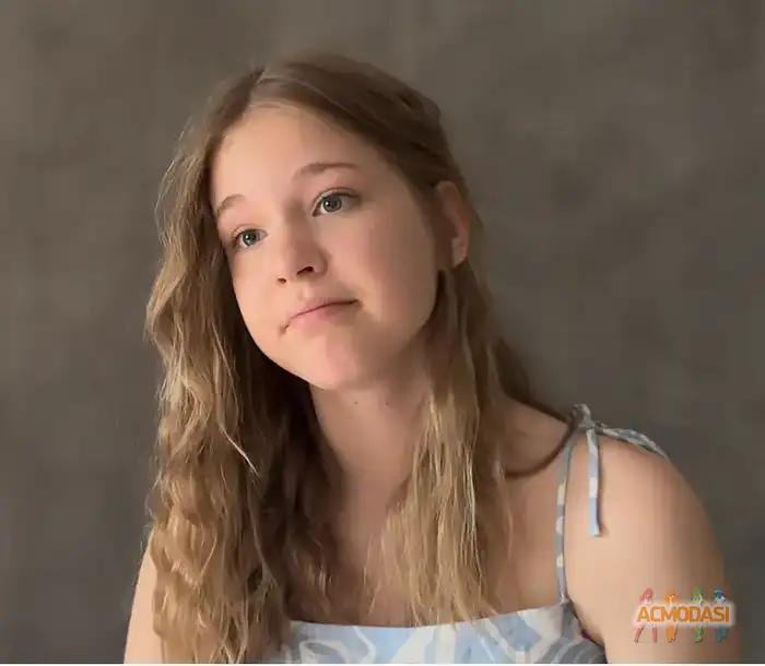 Арина   фото №1941765. Загружено 18 Ноября 2025