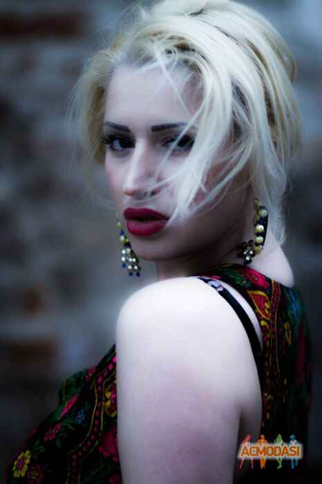 Флер Геннадьевна Мария фото №196397. Загружено 10 Мая 2012