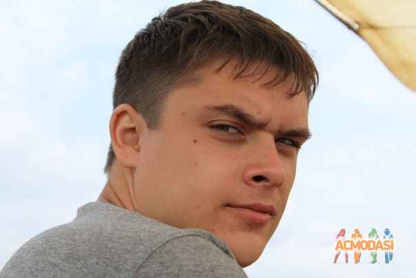 Дмитрий Юрьевич Романов фото №713447. Загружено 19 Августа 2014