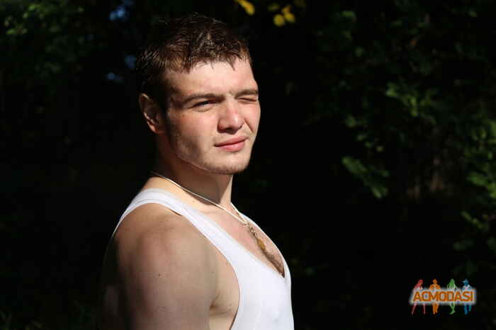 Дмитрий Андреевич Усубян фото №796370. Загружено 03 Января 2015