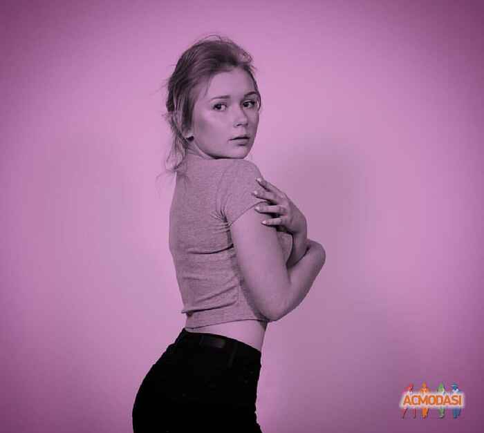 Julia  Spellman фото №1564662. Загружено 29 Января 2020