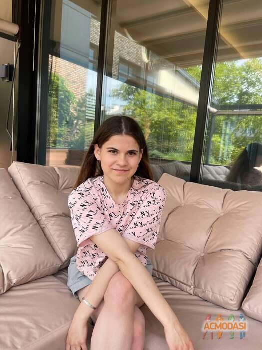 Диана  Сляднева фото №1859605. Загружено 01 Июля 2023