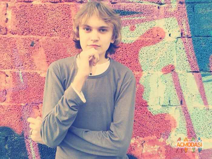 Виктор Юрьевич Игнатов фото №843288. Загружено 02 Апреля 2015