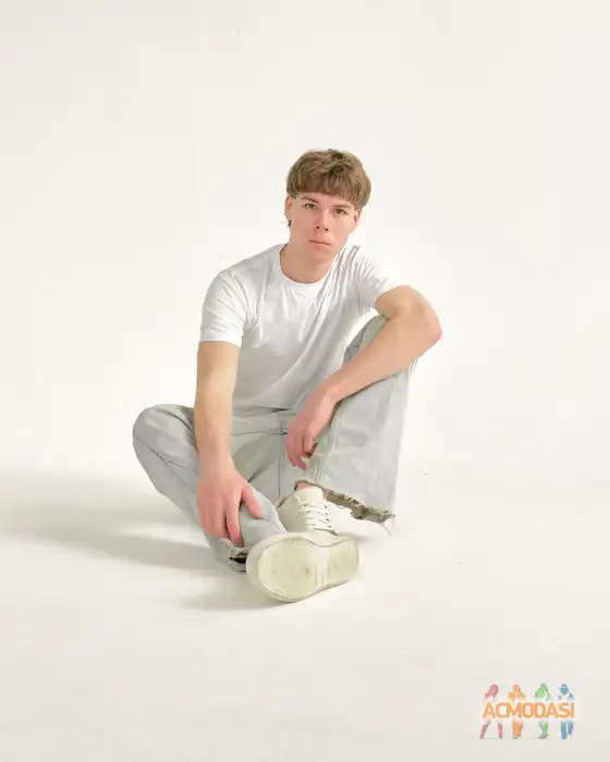 Кирилл  Седых фото №1942764. Загружено 02 Декабря 2025