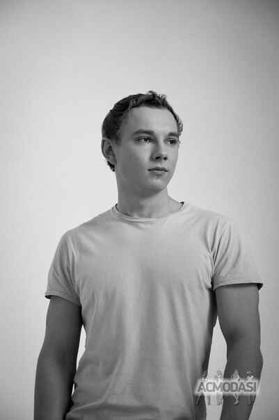 Юрий Юрьевич Одеколонов фото №854209. Загружено 26 Апреля 2015