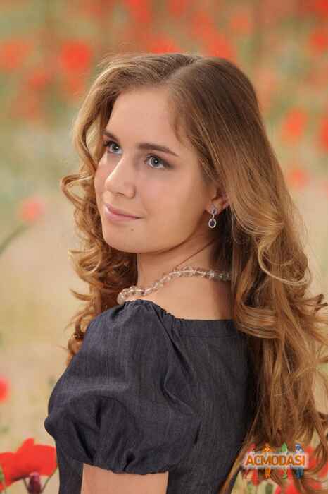 Милена Максимовна Калюжная фото №940771. Загружено 18 Октября 2015