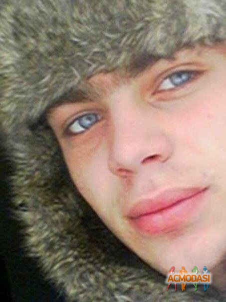 Максим Виталевич Бондаренко фото №591718. Загружено 07 Февраля 2014