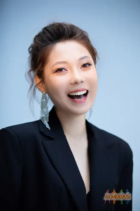 Айлия  Дун фото №1939933. Загружено 30 Октября 2025