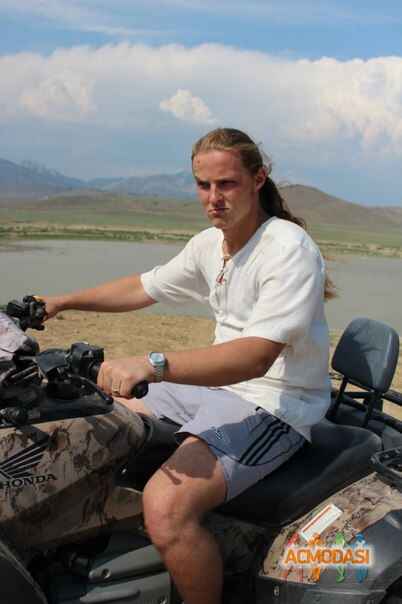 Роман Серегеевич Стекольщиков фото №1087924. Загружено 22 Сентября 2016