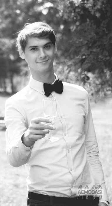 Паша  Власенко фото №758059. Загружено 22 Октября 2014