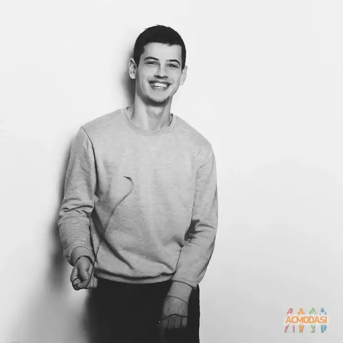 Елисей  Олейник фото №1938464. Загружено 12 Октября 2025