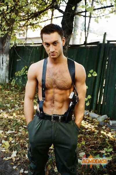 Сережка Владимирович Новиков фото №618375. Загружено 19 Марта 2014