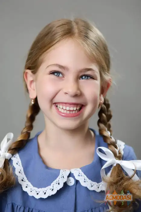 Саакян  Ева фото №1939324. Загружено 22 Октября 2025