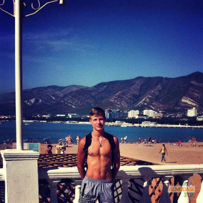 Логин Роман Олегович фото №966091. Загружено 11 Декабря 2015