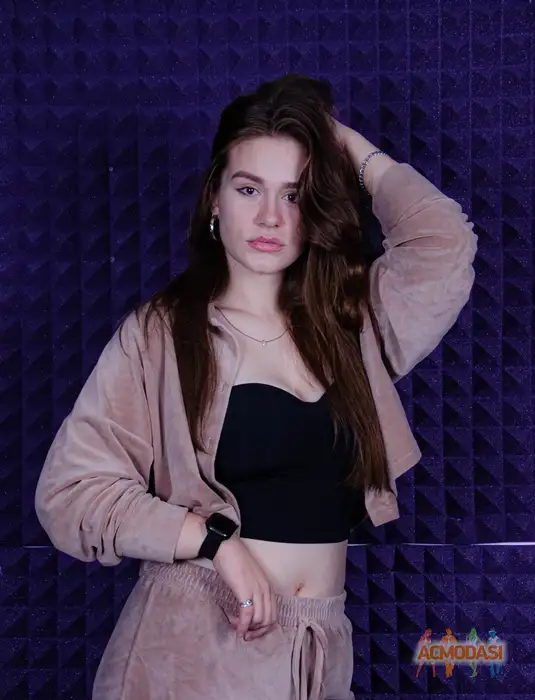 Алиса  Шмелева фото №1938974. Загружено 17 Октября 2025