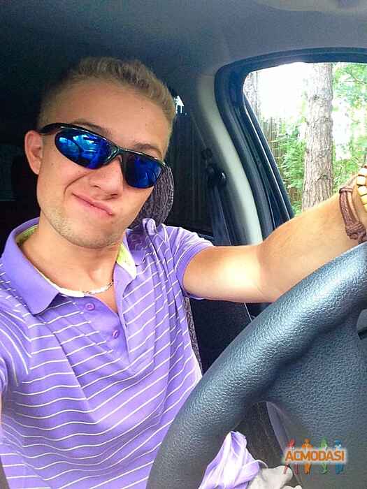 Никита Эдуардович Лисицкий фото №911499. Загружено 25 Августа 2015