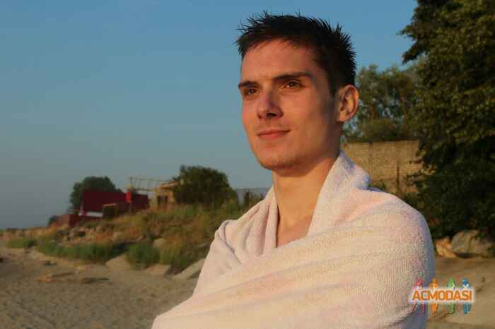 Владислав Леонидович Малыхин фото №965307. Загружено 09 Декабря 2015