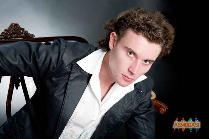 Кирилл Валерьевич Майкут фото №805195. Загружено 19 Января 2015