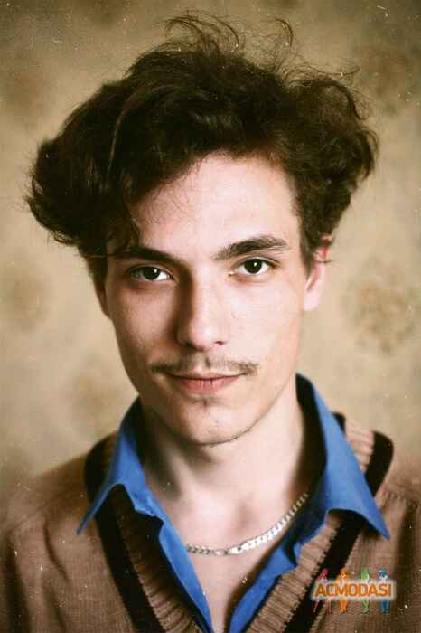 Илья Владимирович Русь фото №464780. Загружено 06 Августа 2013