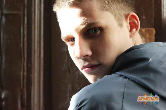 Дэвиццио Андреевич Трембач фото №1202961. Загружено 17 Июля 2017