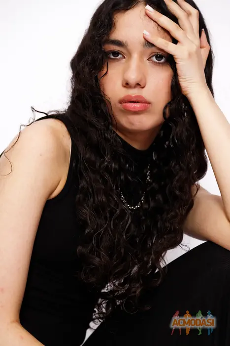 Сакина  Шахверанова фото №1930721. Загружено 06 Июля 2025