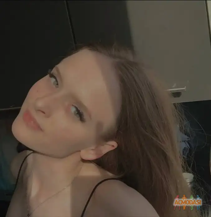 Яна  Сацура фото №1939304. Загружено 22 Октября 2025