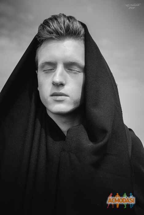 Андрей Владимирович Степанович фото №708363. Загружено 12 Августа 2014