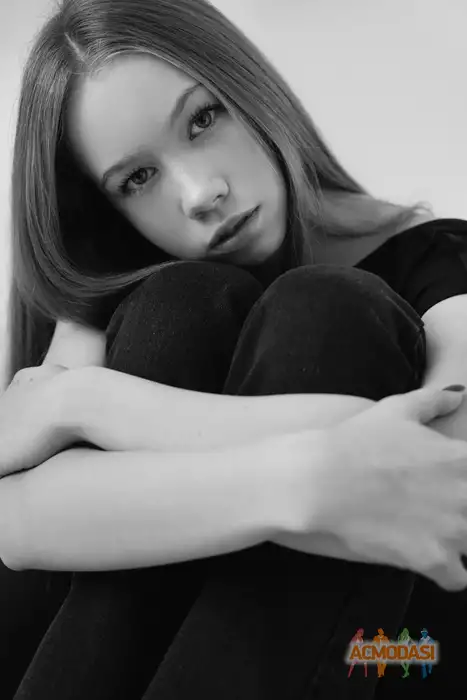 Злата  Трофимова фото №1945501. Загружено 15 Января 2026