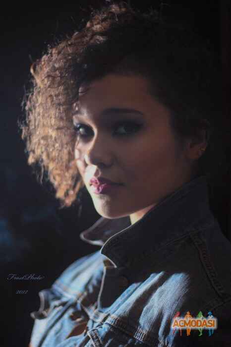 Алена Валерьевна Маслякова фото №636337. Загружено 14 Апреля 2014