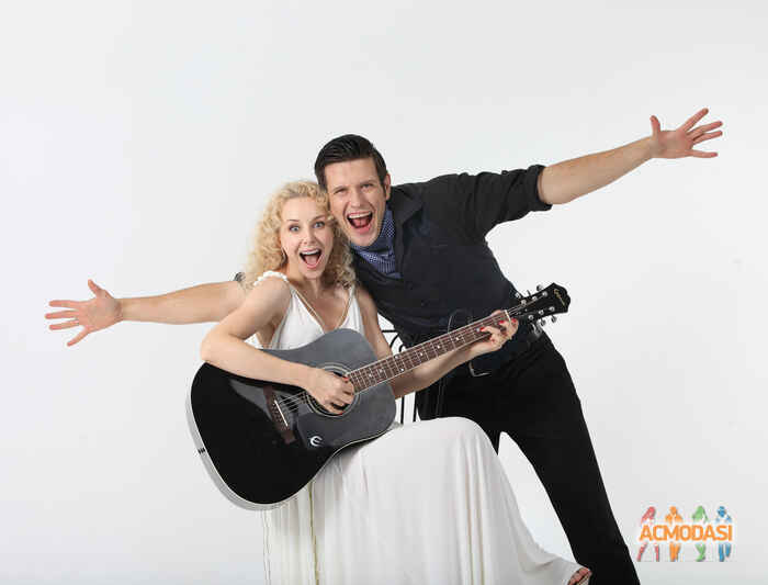 Дуэт Ведущих "ЛУЧШИЕ" фото №512350. Загружено 16 Октября 2013