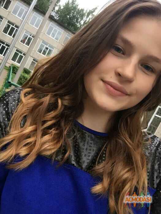 Алёна Сергеевна Петракова фото №1449854. Загружено 21 Апреля 2019