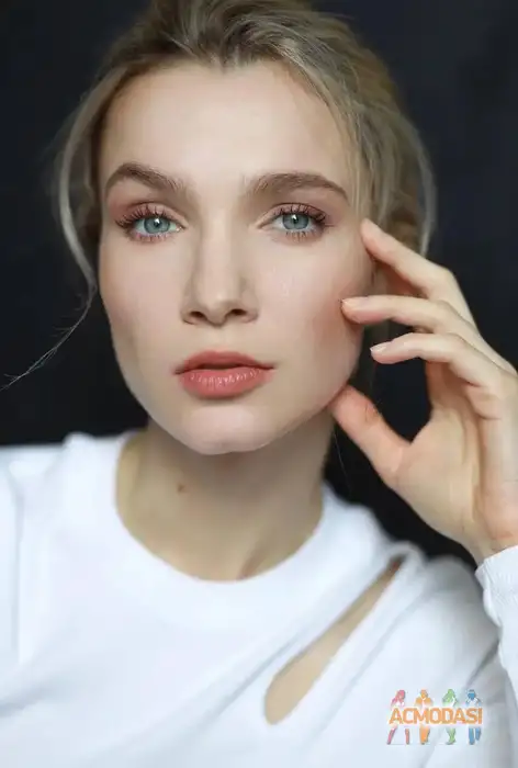 Диана  Ессэй фото №1937264. Загружено 25 Сентября 2025