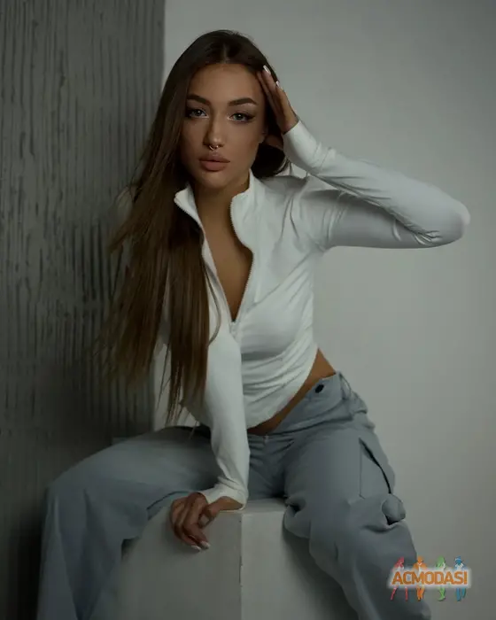 Крестина  Ихсанова фото №1863740. Загружено 09 Августа 2023