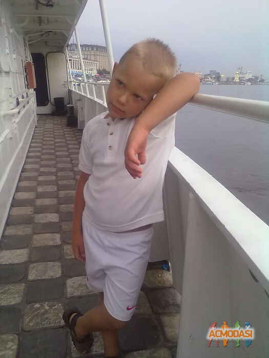 денис дмитриевич тёмносагатый фото №178963. Загружено 05 Апреля 2012