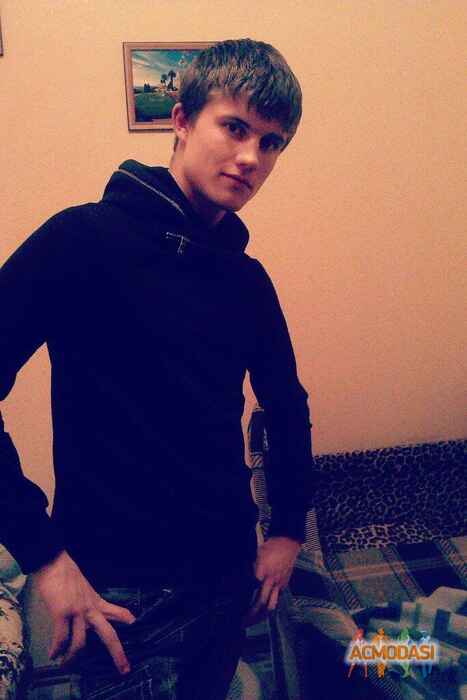 Вова  Каверзнев фото №767207. Загружено 06 Ноября 2014